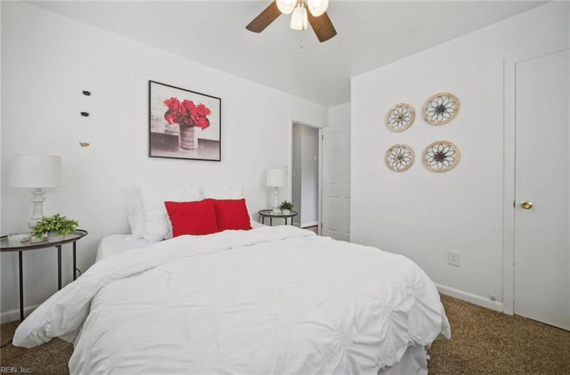 Photo 20 of 40 residential for sale in Hampton virginia