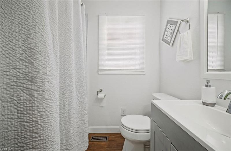 Photo 21 of 40 residential for sale in Hampton virginia