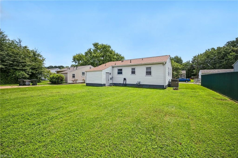 Photo 26 of 40 residential for sale in Hampton virginia
