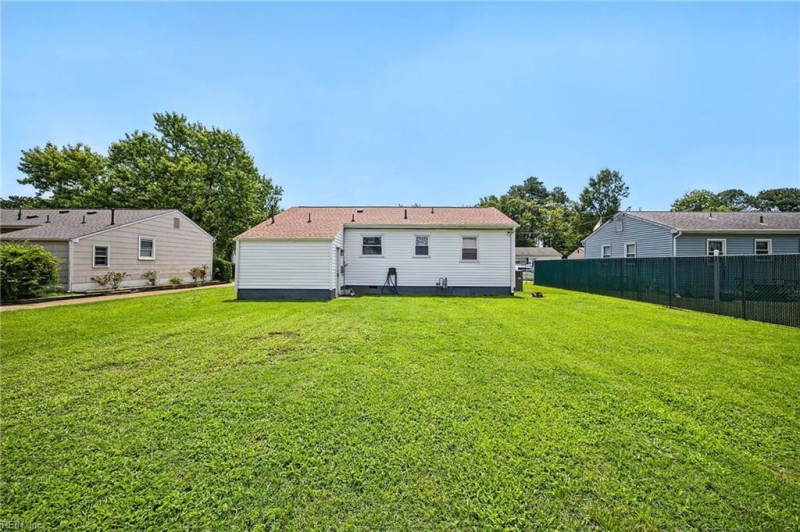 Photo 28 of 40 residential for sale in Hampton virginia