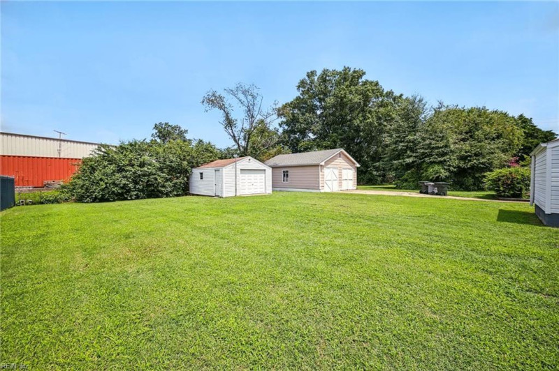 Photo 29 of 40 residential for sale in Hampton virginia