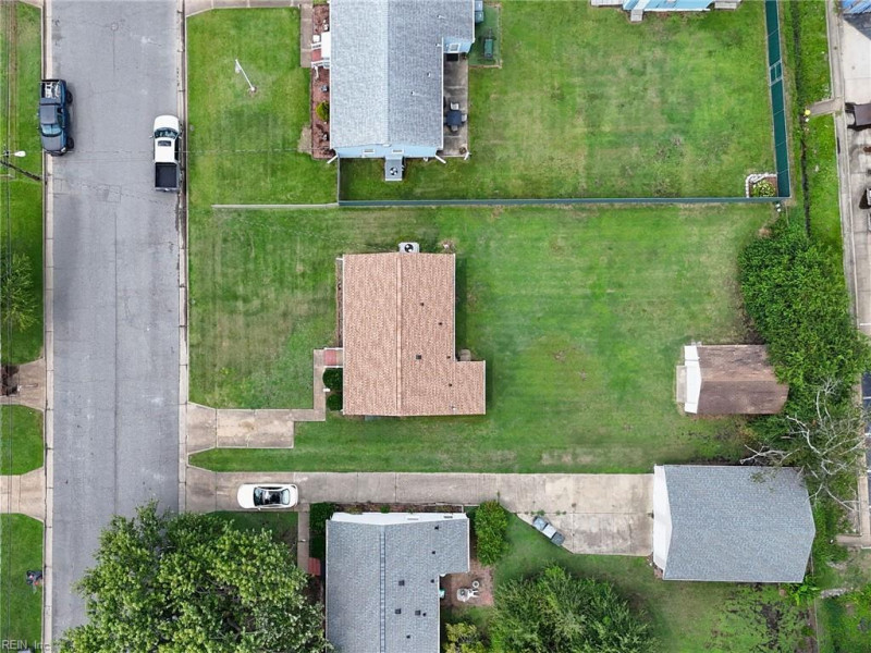 Photo 33 of 40 residential for sale in Hampton virginia