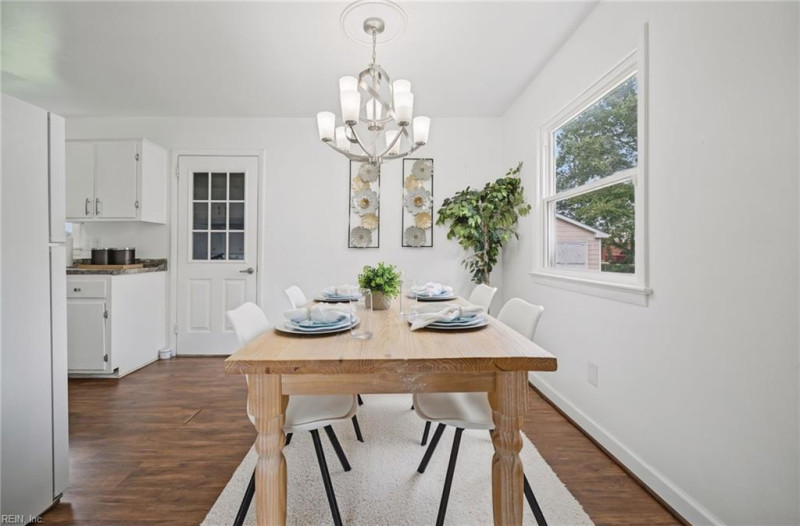Photo 8 of 40 residential for sale in Hampton virginia