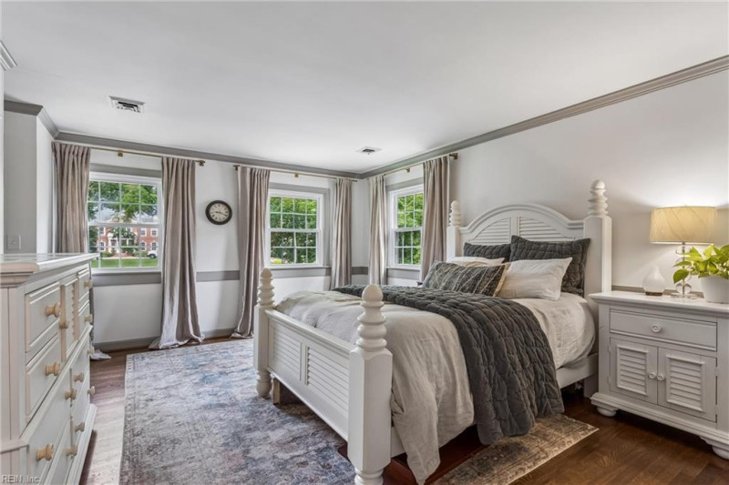 Photo 16 of 45 residential for sale in Newport News virginia