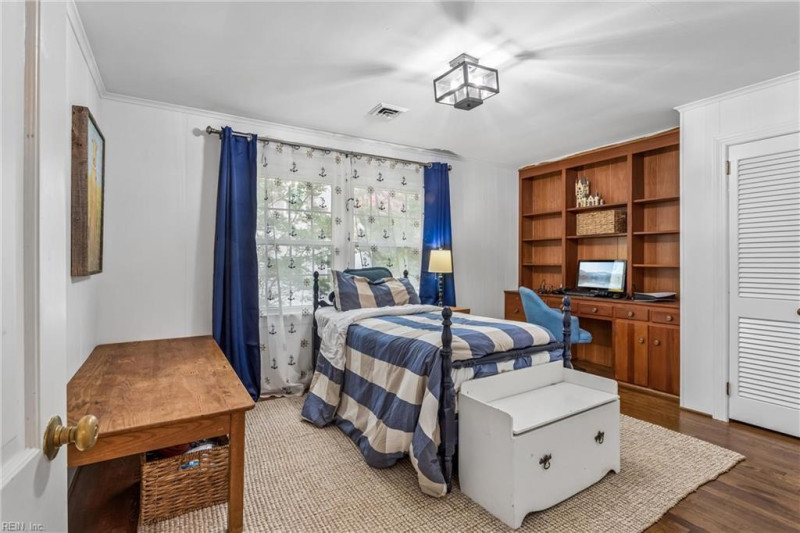 Photo 23 of 45 residential for sale in Newport News virginia
