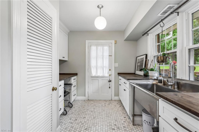 Photo 34 of 45 residential for sale in Newport News virginia