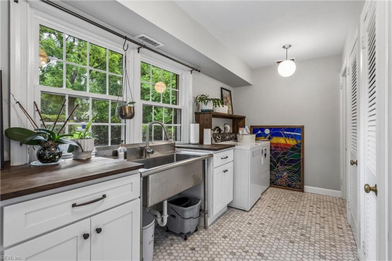 Photo 36 of 45 residential for sale in Newport News virginia