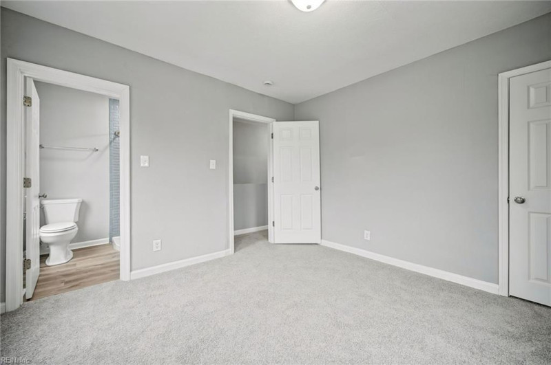 Photo 14 of 36 residential for sale in Portsmouth virginia
