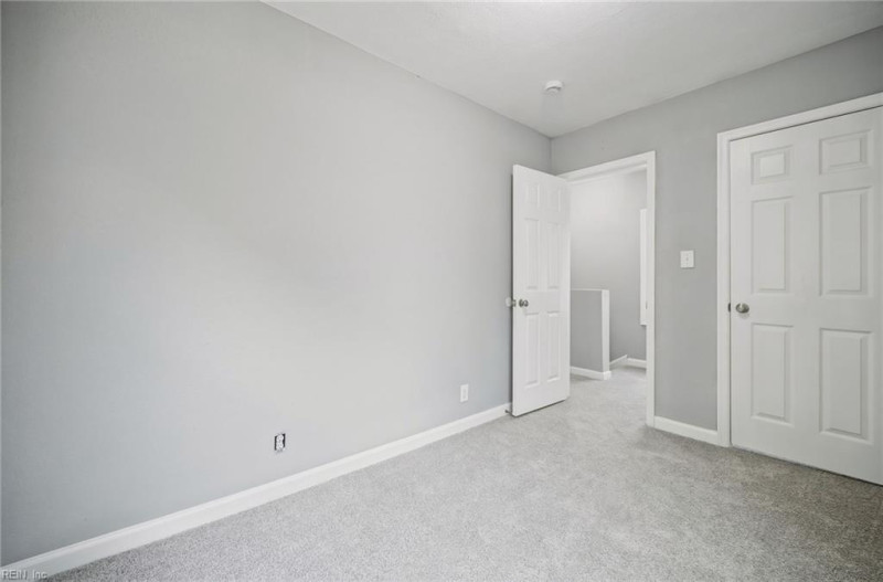Photo 16 of 36 residential for sale in Portsmouth virginia