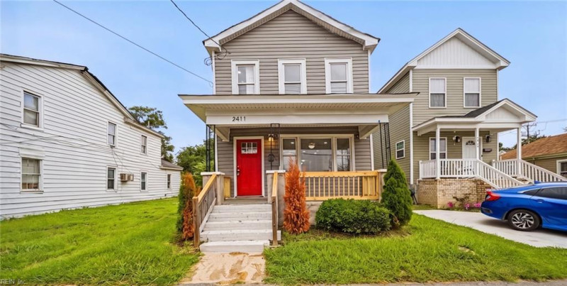 Photo 2 of 36 residential for sale in Portsmouth virginia