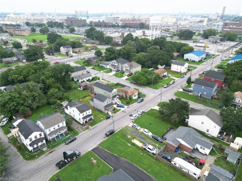 Photo 33 of 36 residential for sale in Portsmouth virginia
