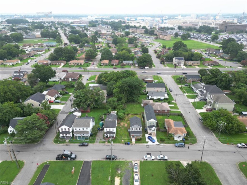 Photo 35 of 36 residential for sale in Portsmouth virginia