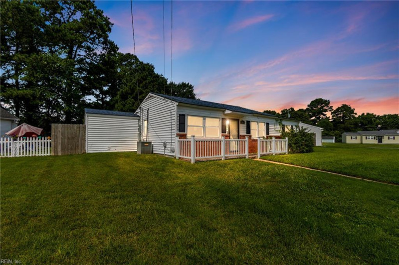 Photo 1 of 30 residential for sale in Portsmouth virginia