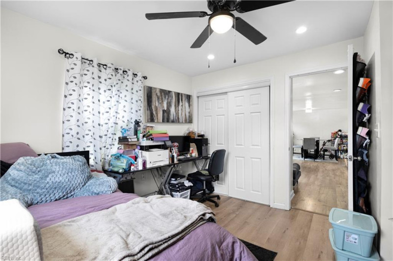 Photo 21 of 30 residential for sale in Portsmouth virginia