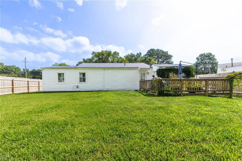 Photo 28 of 30 residential for sale in Portsmouth virginia