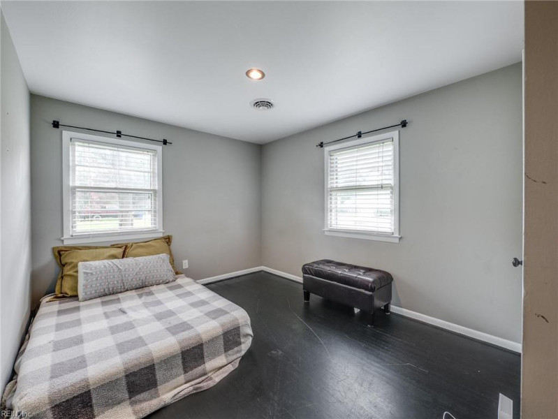 Photo 10 of 24 residential for sale in Newport News virginia