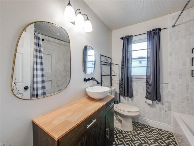 Photo 12 of 24 residential for sale in Newport News virginia