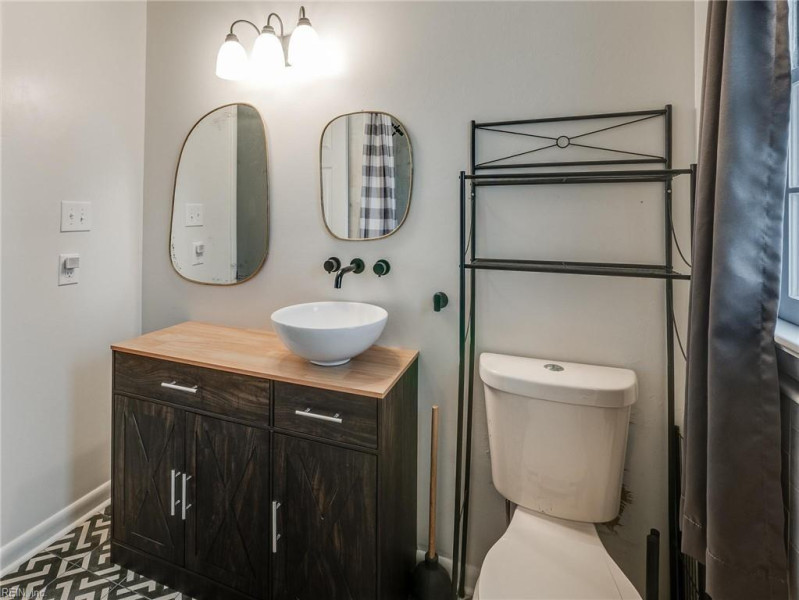 Photo 14 of 24 residential for sale in Newport News virginia