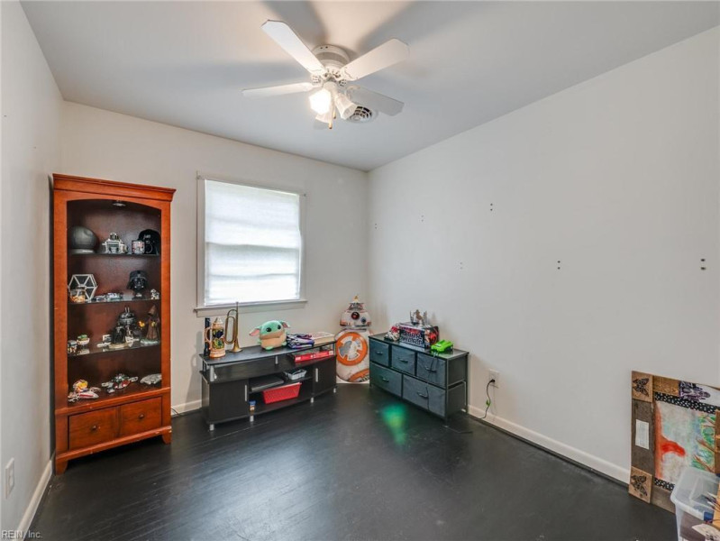 Photo 15 of 24 residential for sale in Newport News virginia