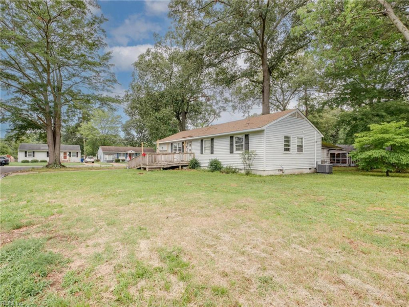 Photo 4 of 24 residential for sale in Newport News virginia
