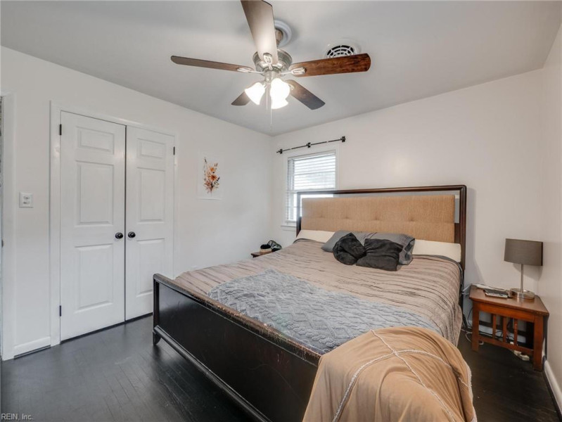 Photo 7 of 24 residential for sale in Newport News virginia