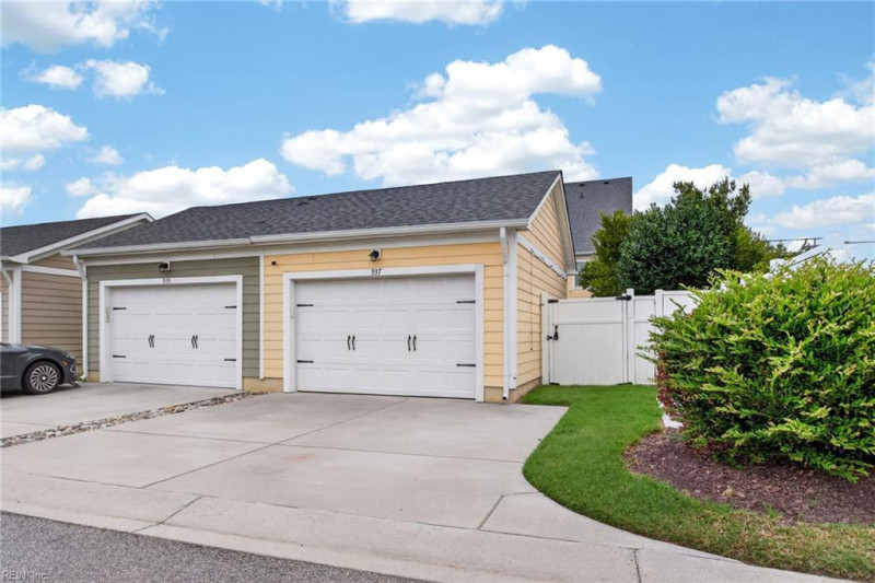 Photo 37 of 50 residential for sale in Norfolk virginia