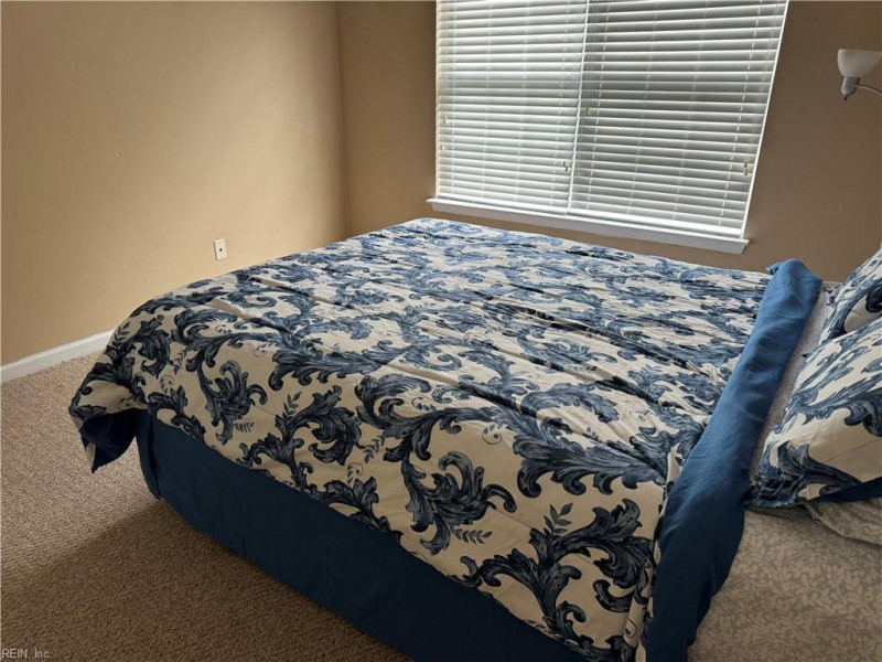 Photo 13 of 47 residential for sale in Chesapeake virginia