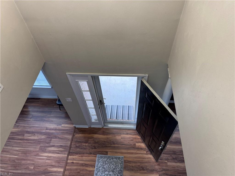 Photo 14 of 47 residential for sale in Chesapeake virginia
