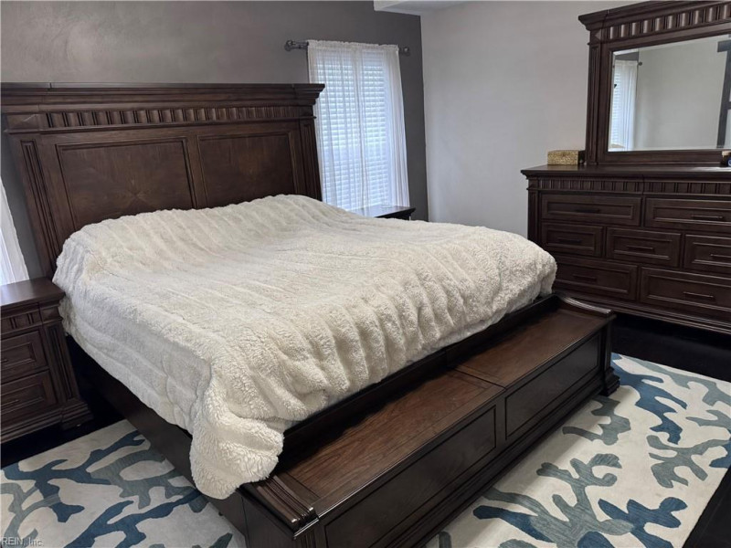 Photo 15 of 47 residential for sale in Chesapeake virginia