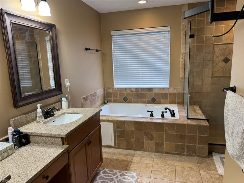 Photo 20 of 47 residential for sale in Chesapeake virginia