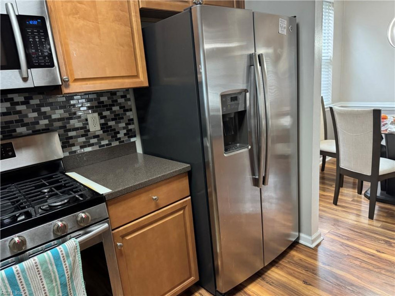 Photo 4 of 47 residential for sale in Chesapeake virginia