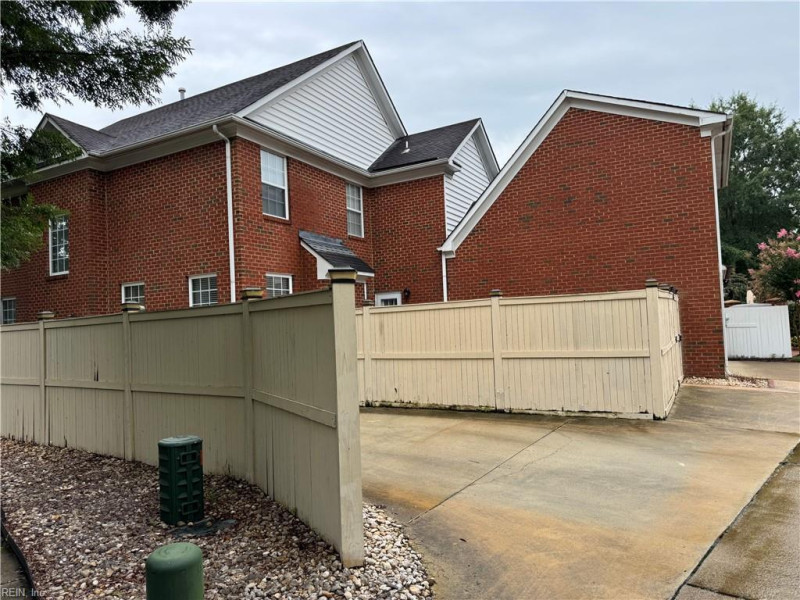 Photo 45 of 47 residential for sale in Chesapeake virginia
