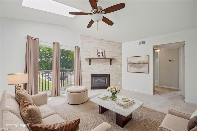 Photo 9 of 42 residential for sale in Chesapeake virginia Photo 9 of 42 residential for sale in Chesapeake virginia