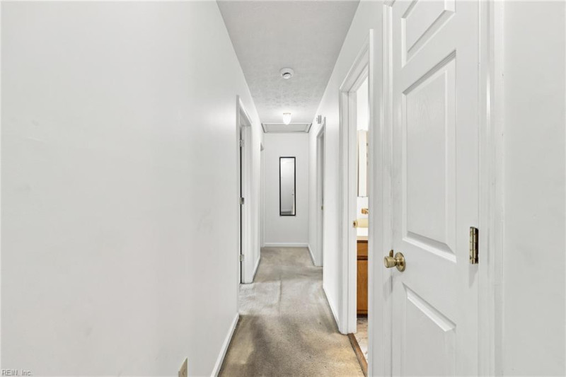 Photo 20 of 31 residential for sale in Hampton virginia