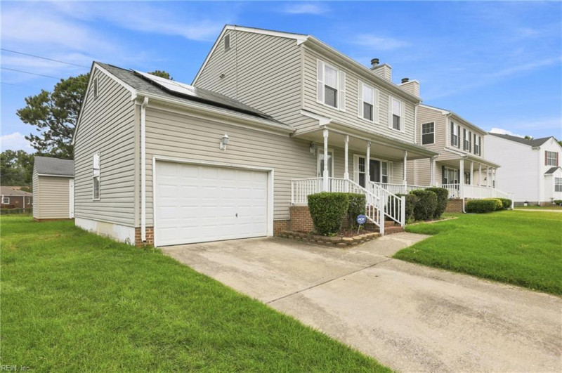 Photo 4 of 31 residential for sale in Hampton virginia