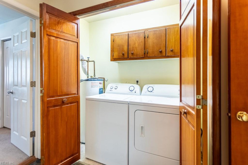 Photo 26 of 37 residential for sale in Poquoson virginia