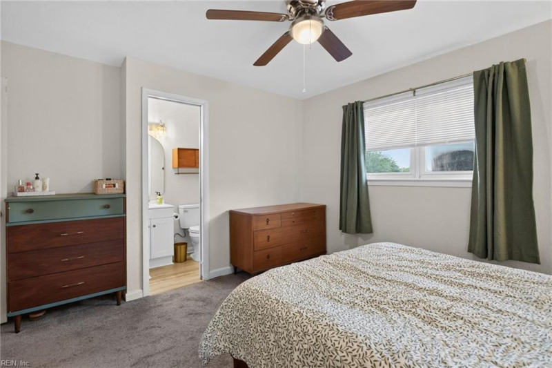 Photo 18 of 25 residential for sale in Norfolk virginia