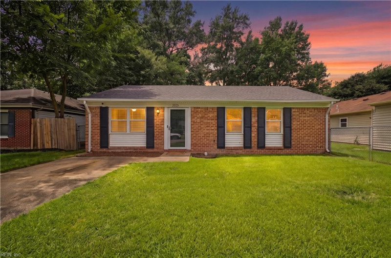 Photo 1 of 33 residential for sale in Norfolk virginia