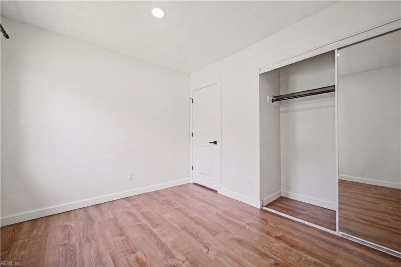 Photo 21 of 33 residential for sale in Norfolk virginia