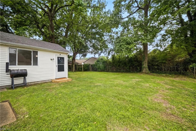 Photo 24 of 33 residential for sale in Norfolk virginia