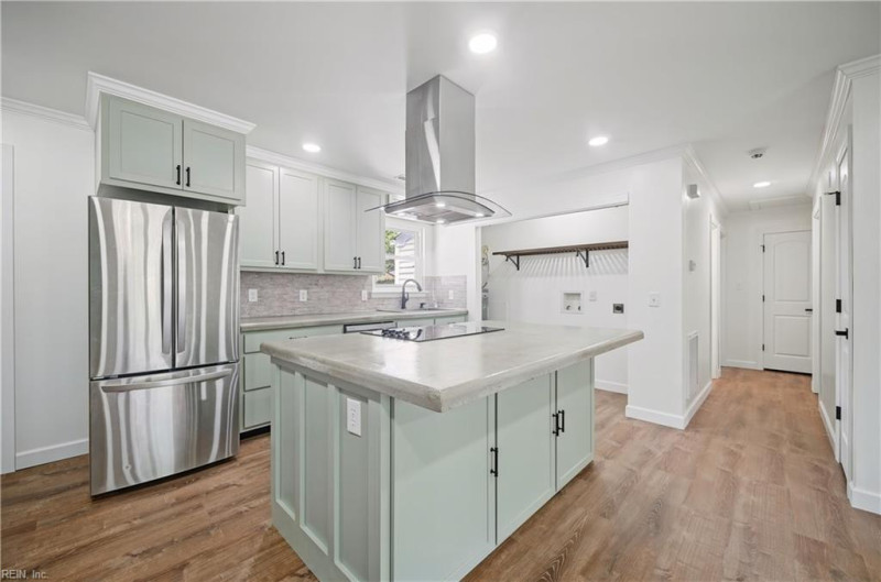 Photo 6 of 33 residential for sale in Norfolk virginia