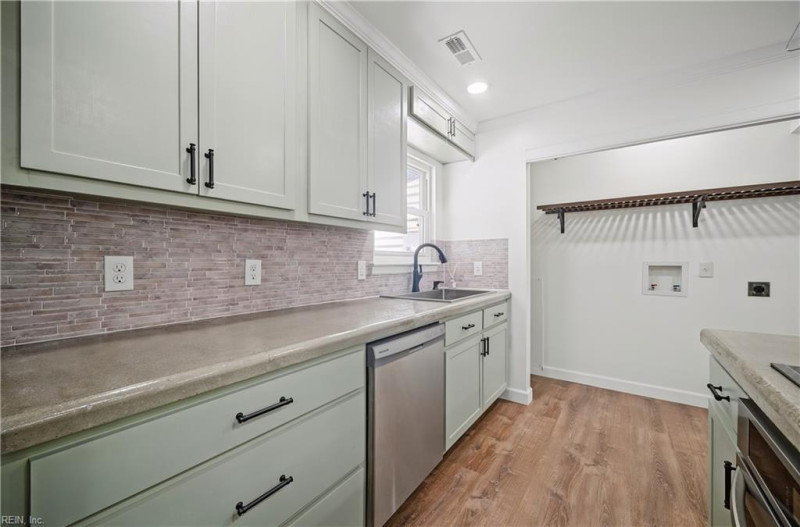 Photo 8 of 33 residential for sale in Norfolk virginia