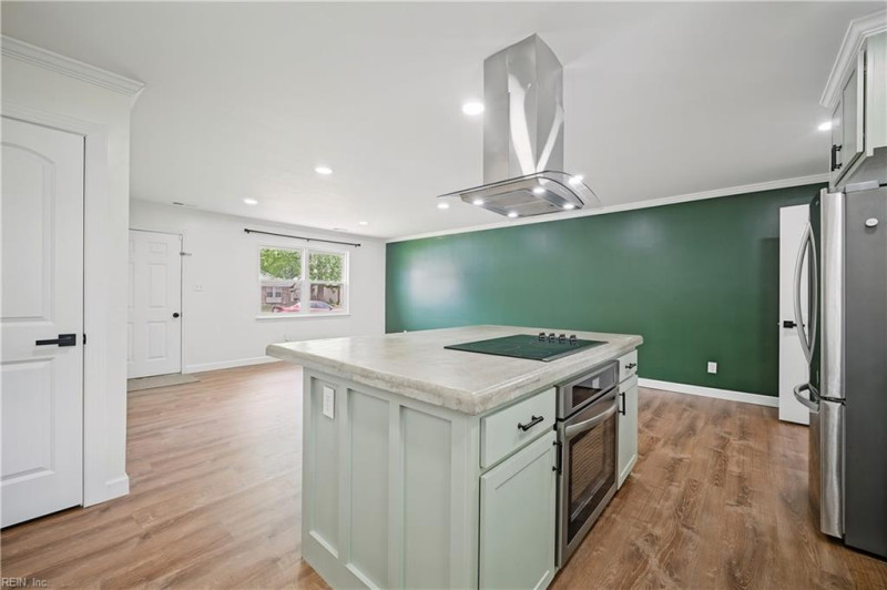 Photo 9 of 33 residential for sale in Norfolk virginia