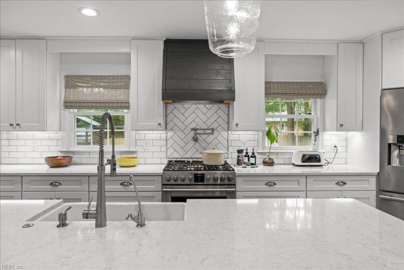 Photo 17 of 48 residential for sale in Virginia Beach virginia