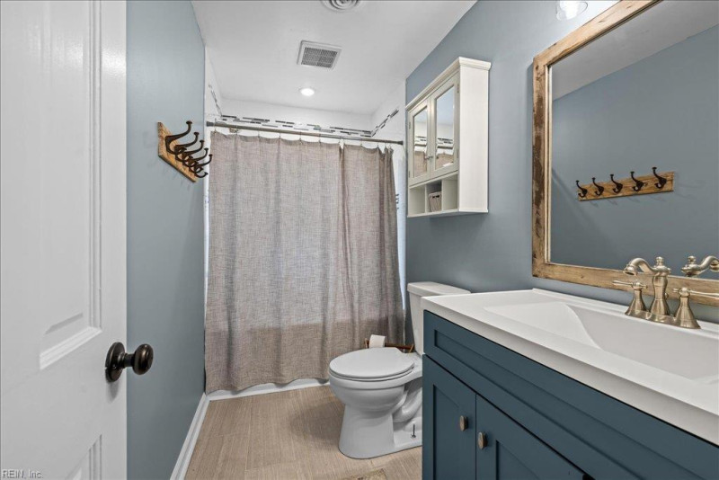 Photo 27 of 48 residential for sale in Virginia Beach virginia