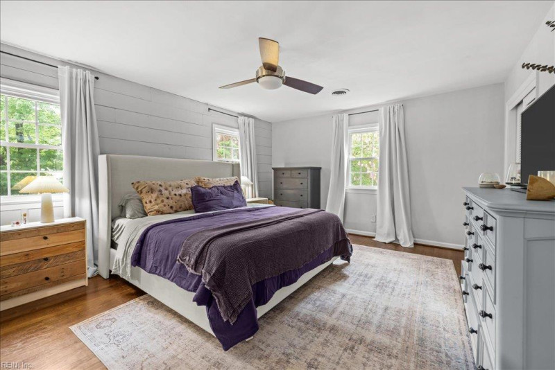 Photo 28 of 48 residential for sale in Virginia Beach virginia