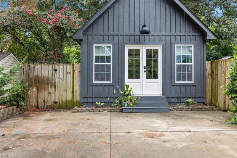 Photo 35 of 48 residential for sale in Virginia Beach virginia