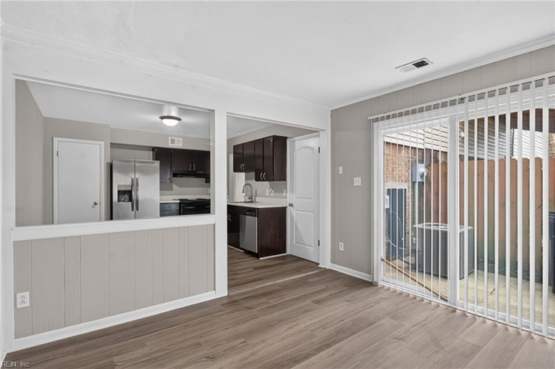 Photo 10 of 22 residential for sale in Virginia Beach virginia
