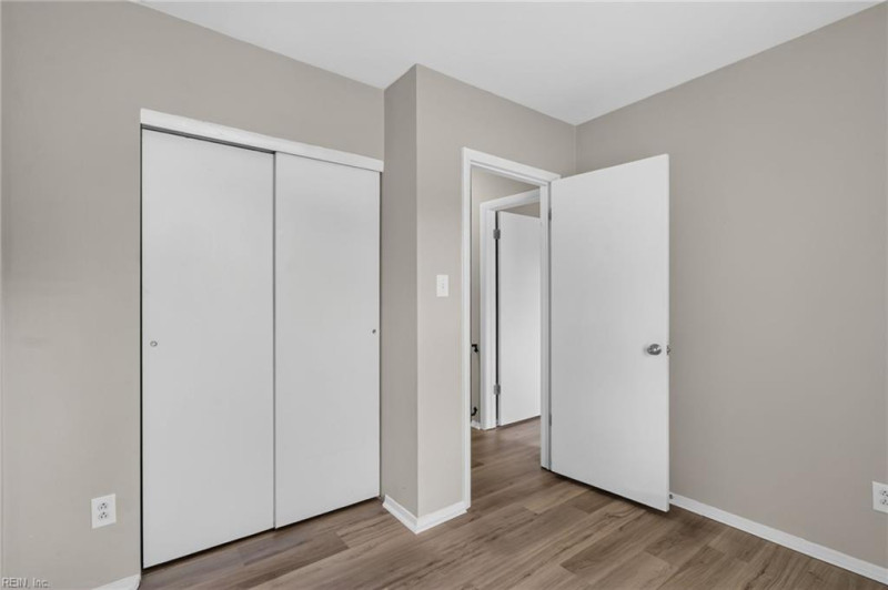 Photo 17 of 22 residential for sale in Virginia Beach virginia