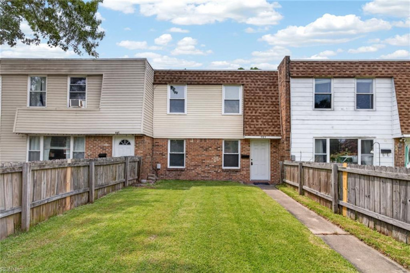 Photo 18 of 22 residential for sale in Virginia Beach virginia